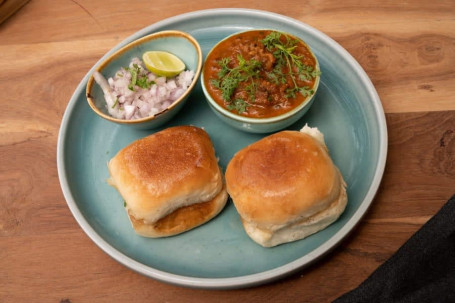 Chicken Keema (2 Pcs Pav)