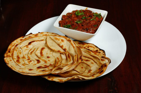 Rajma Masala Butter Naan Parantha