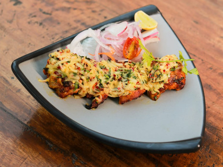 Burnt Garlic Cheese Chicken Tikka