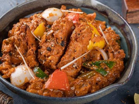 Kadai Chicken Boneless (Serves 2-3)