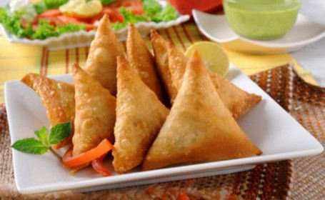 Paneer Samosa (6 Pcs)