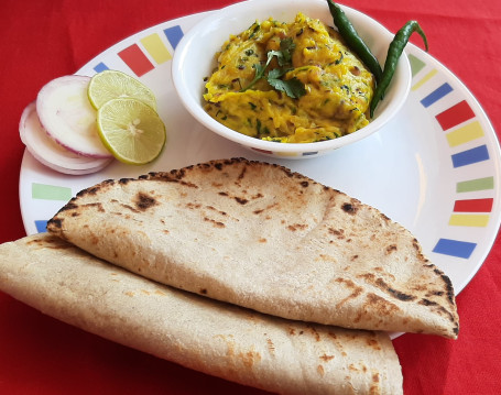 Pithla Bhakar (Rustic Maharastrian Meal)