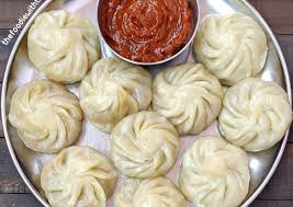 Veg Steamed Momos (10Pcs)