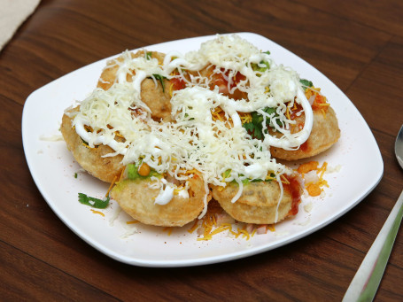 Masala Cheese Puri