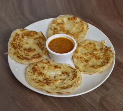 Parotta (4 Pcs) Chicken Gravy