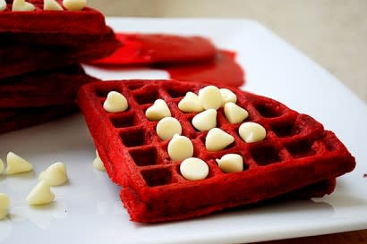 Waffle Red Velvet With White Chocolate