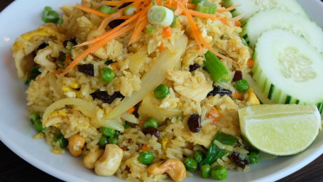 Pineapple Yellow Curry Fried Rice
