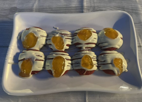 Red Velvet Mango White Chocolate Mini Pan Cakes 8 Pcs) Eggless)