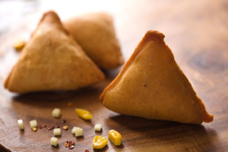 Cheese Corn Samosa(3 Pcs)