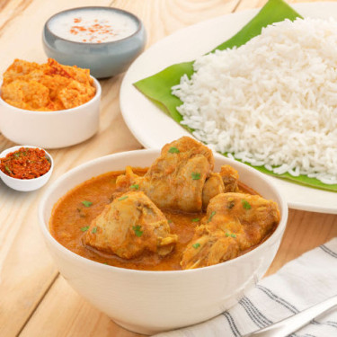 Dhaba Style Chicken Curry (With Bone) With Rice