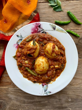 Egg Varutharacha Curry (500 Ml)