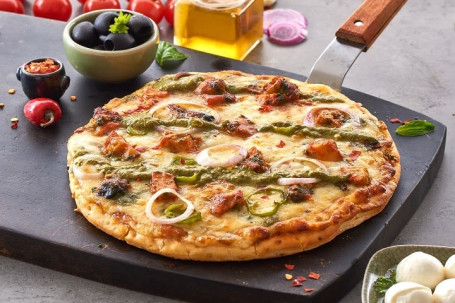 8 Chicken Tikka Pesto Pizza