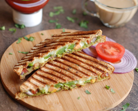 Cheese Tomato Chilli Grilled Sandwich