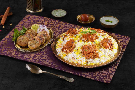 Solo Celebration Combo med Murgh Makhani Biryani Murgh Koobideh Kebabs