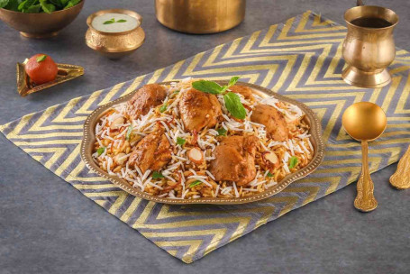 Spicy Lazeez Bhuna Murgh Hyderabadi Chicken Dum Biryani, Boneless Serves 1-2]