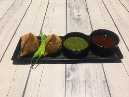 Bhagwati Special Samosa (2 Pcs)