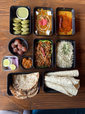 Indian Meal Box Serves 4 To 6