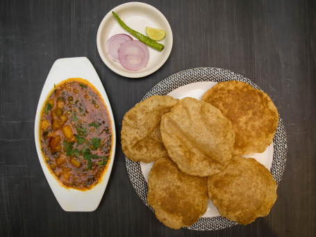 Sukhi Bhaji Poori