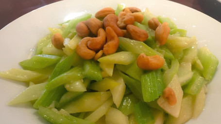 Celery With Cashew Yāo Guǒ Xī Qín