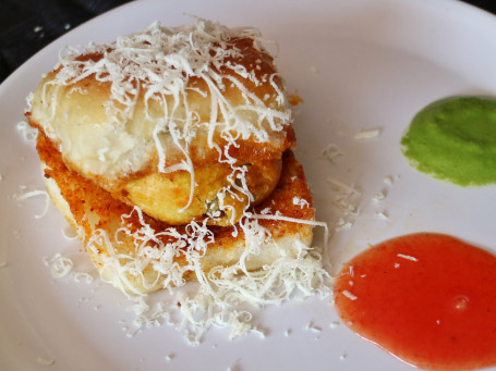 Cheese Butter Vada Pav (2 Pcs)