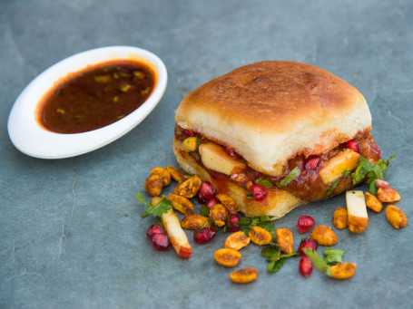Dabeli With Oil