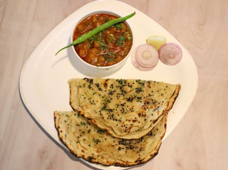 Burro Chole Kulcha