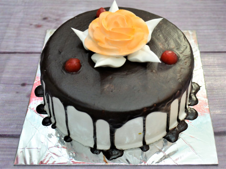 Chocolate Regular Cake (Eggless)