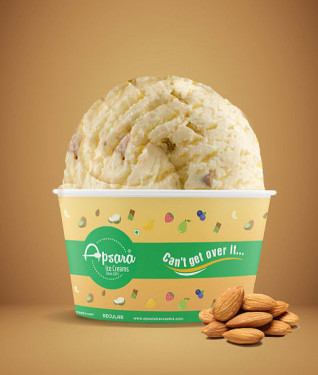 Roasted Almonde Ice Cream