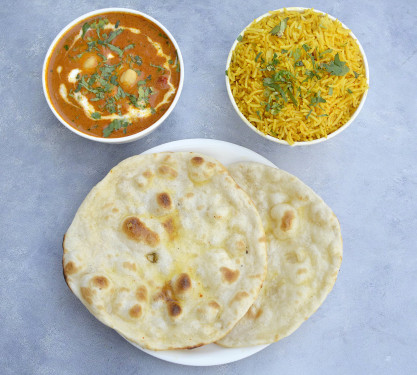 Chole With Masala Rice Roti