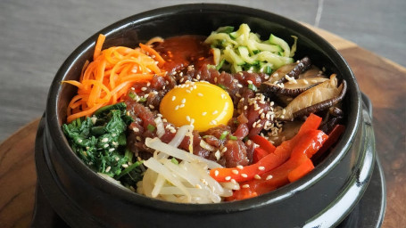 Hot Dolsot Bibimbap