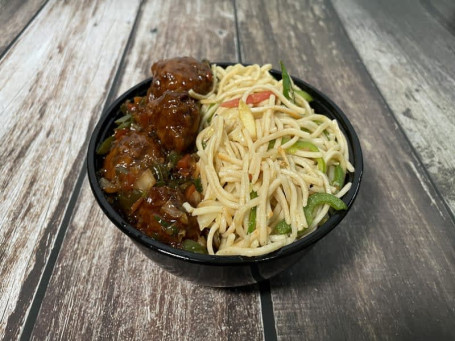 Veg Manchurian Gravy And Hakka Noodles Bowl