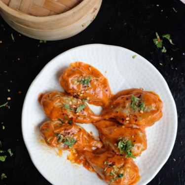 Smoky Chicken Momos