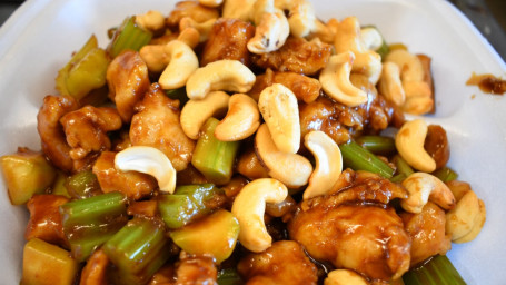 30. Diced Chicken With Cashew Nuts