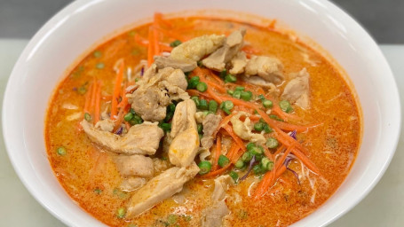 Chicken Curry Noodle Soup (Khao Poon Num Gai)