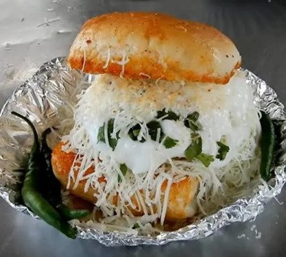 Veg. Classic Cheese Vada Pav