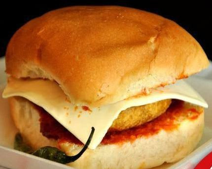 Cheesy Bombay Vada Pav (1 Pc)