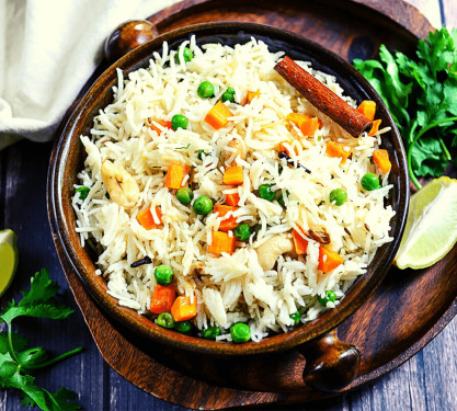 Vegetable Biryani(With Raita)