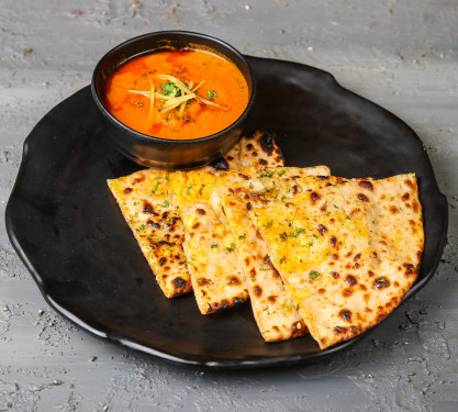 Cheese Naan 1 Pc With Gravy
