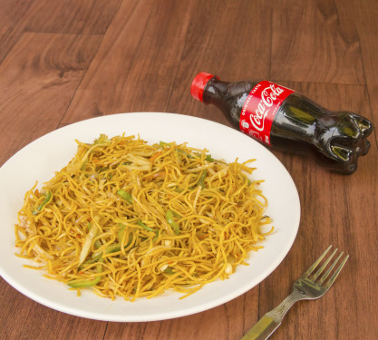 Hakka Noodles With Cold Drink (As Per The Availability) Combo