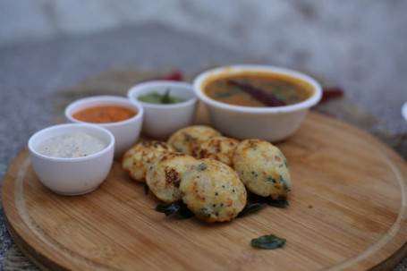 Appe With Sambar (6Pcs)