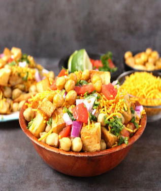 Aloo Chana Chaat 650 Ml Box)