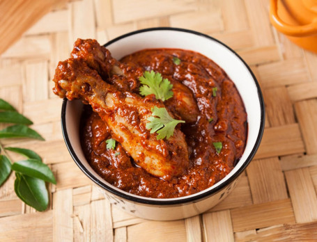 Naadan Chicken Curry (2 Pcs)