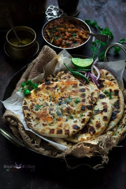 Healthy Mooli Paratha With Amul Butter