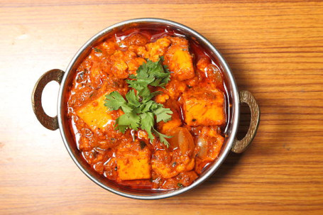 Kadahi Paneer (Spicy)