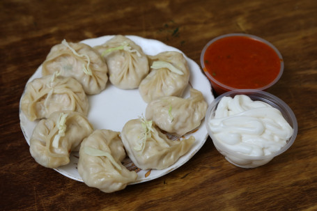 Steam Veggie Momos (8 Pcs)