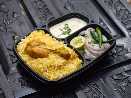 Chicken Tikka Hyderabadi Biryani Box (500 Gms)