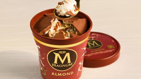 Magnum Almond Pint