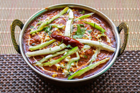 Rogan Paneer Spicy)