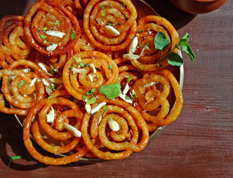 Jalebi- Serves 1