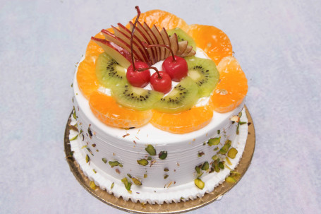 Real Fresh Fruit 800 Gm Cake